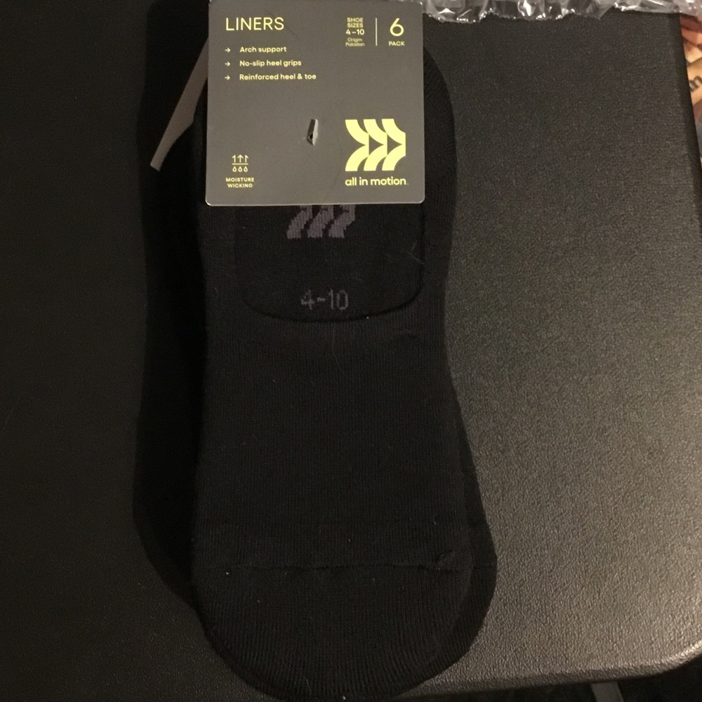 all in motion Men's Black Low-Cut Liner Socks with Subtle Gray Accent